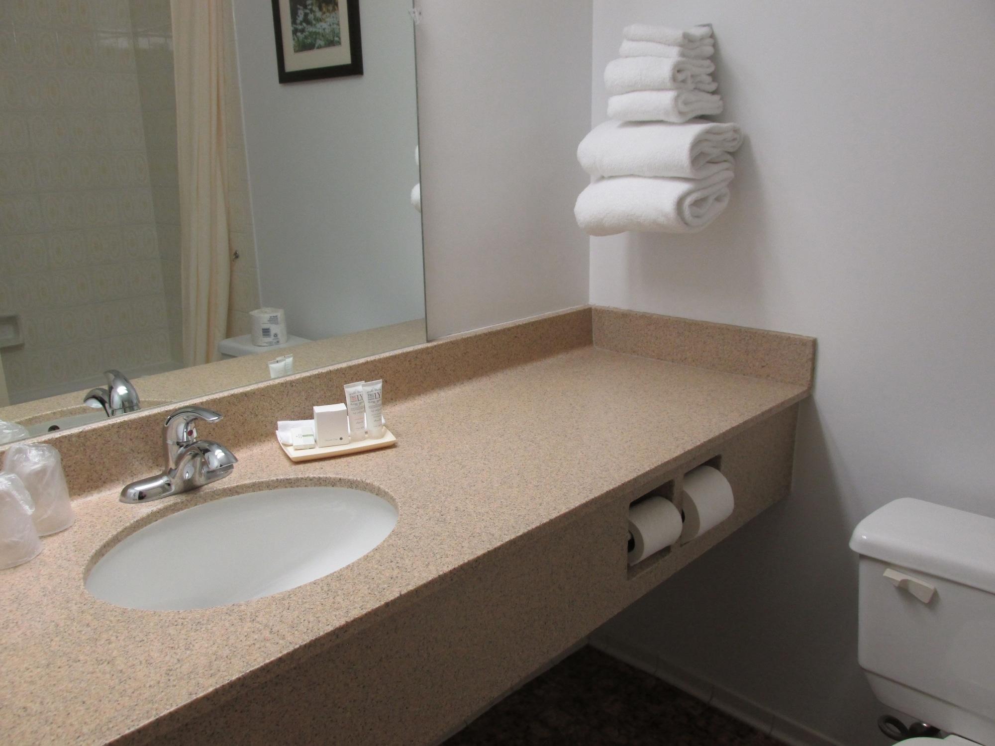 The Fredericton Inn Ngoại thất bức ảnh
