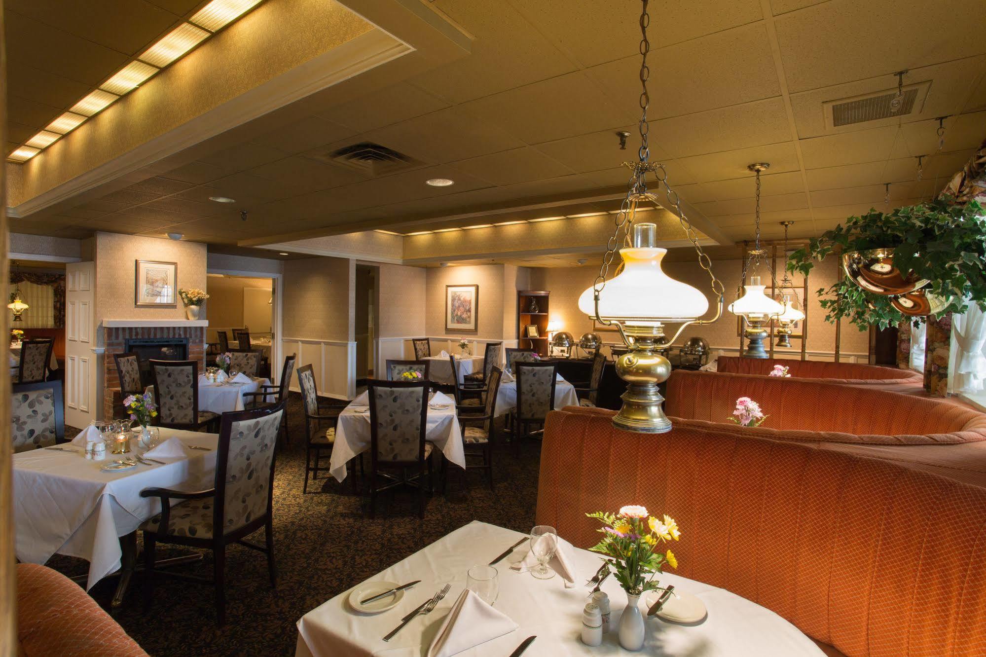 The Fredericton Inn Ngoại thất bức ảnh