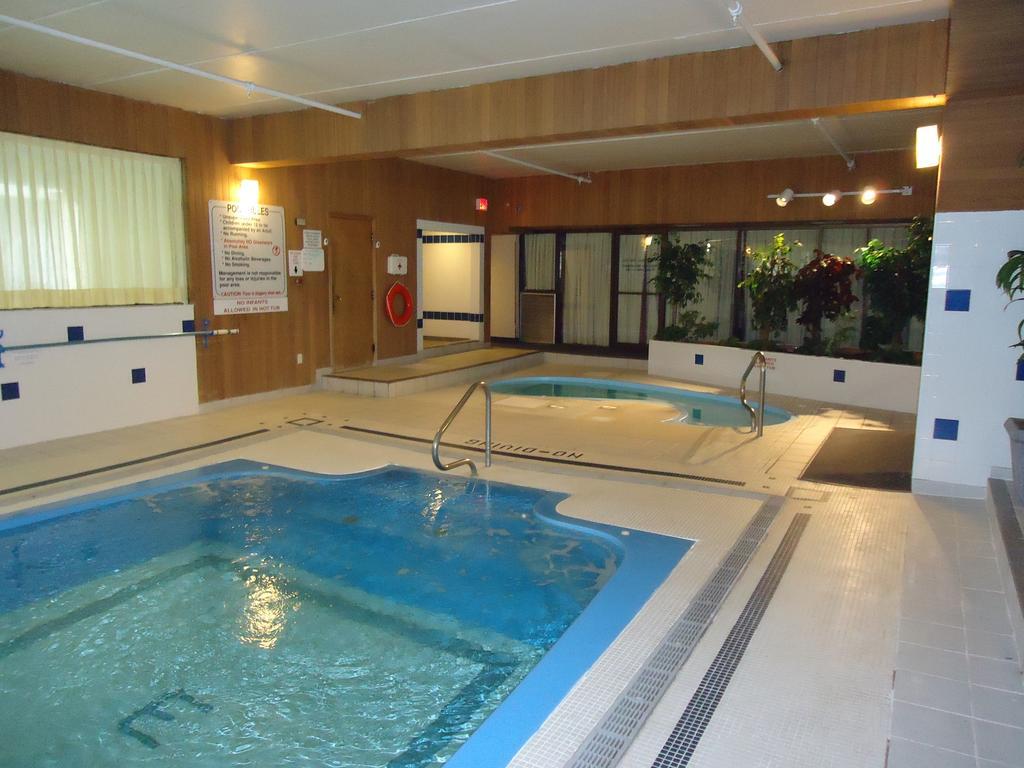The Fredericton Inn Ngoại thất bức ảnh
